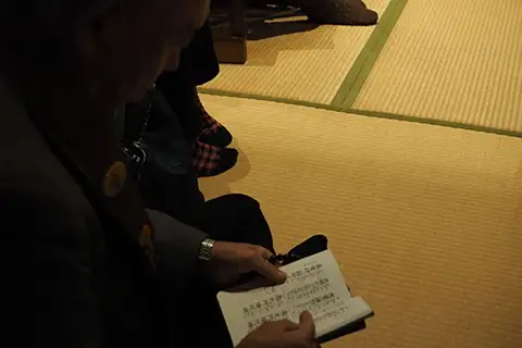 5月:永代経(総門と追悼法要)